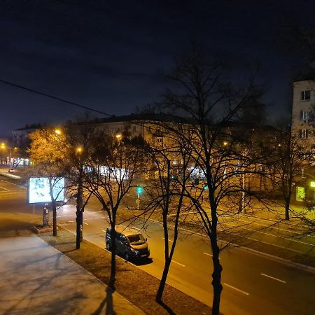 1-Room View Apartment Near Inturist On Sobornyi Avenue 143, By Grandhome Запорожье Экстерьер фото